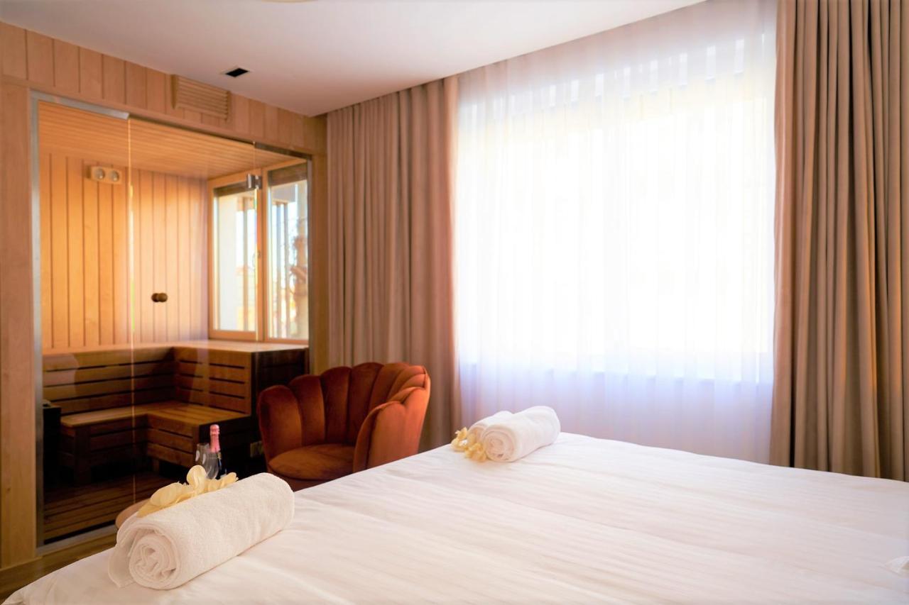 Hotel Glory Oradea Dış mekan fotoğraf