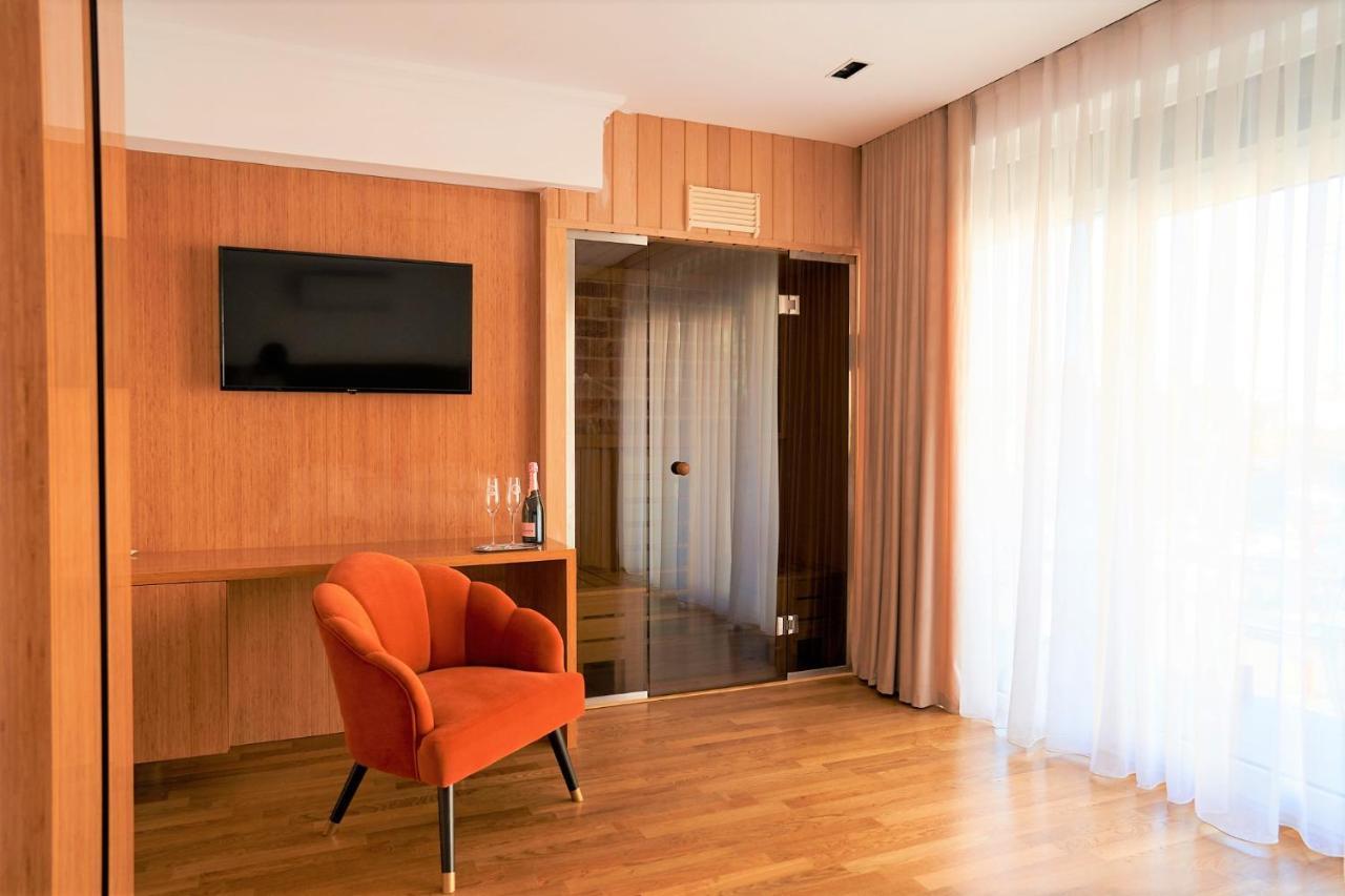 Hotel Glory Oradea Dış mekan fotoğraf